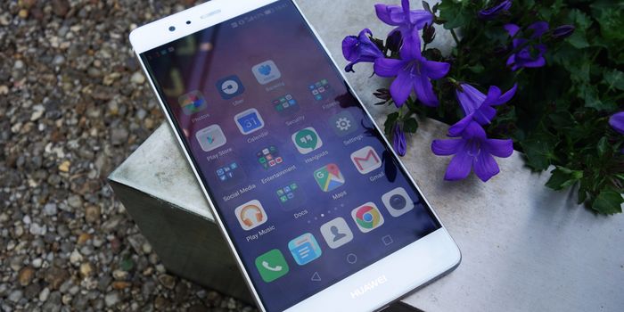La surface d'utilisateur EMUI est belle, mais elle présente des défauts.