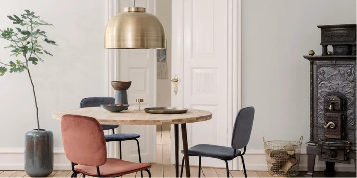 Esstische bilden zusammen mit Stühlen den «Hotspot» in deinem Wohnzimmer. Bild: House Doctor