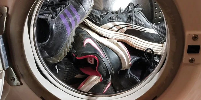 Schuhe werden in der Waschmaschine sauber, aber was kannst du damit sonst noch reinigen?