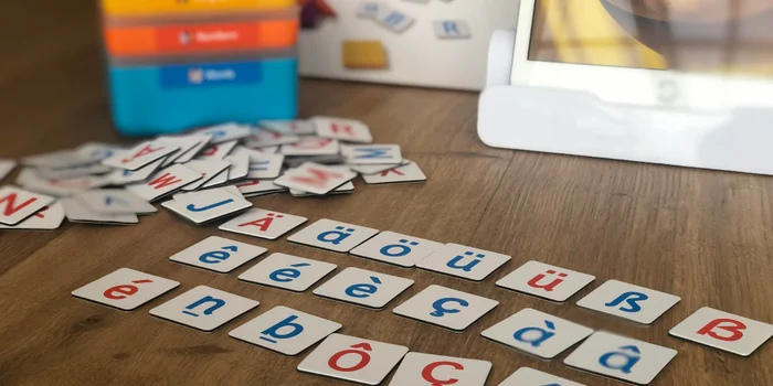 Osmo ha riequipaggiato lo Starter Kit per il francese e il tedesco. Osmo ha riequipaggiato lo Starter Kit per il francese e il tedesco.