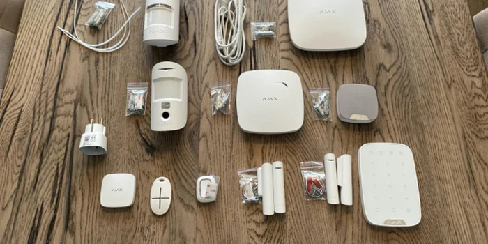 Insbesondere die Sicherheitsprodukte von Ajax werten dein Smarthome auf. Bildquelle: allhomecinema.com