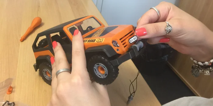 Revell Off-Road Vehicle Junior Kit: Modellbau-Level 1 Revell Off-Road Vehicle Junior Kit: Modellbau-Level 1