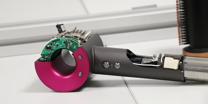 The inner workings of a Dyson Supersonic. Taken at the Dyson Hair Lab in Malmesbury, England. Photo: Natalie Hemengül The inner workings of a Dyson Supersonic. Taken at the Dyson Hair Lab in Malmesbury, England. Photo: Natalie Hemengül