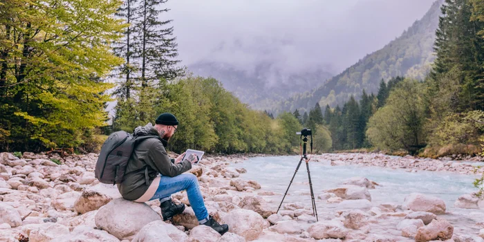 Wettergeschützt macht die EOS 6D Mark II auch draussen eine gute Figur. Wettergeschützt macht die EOS 6D Mark II auch draussen eine gute Figur.