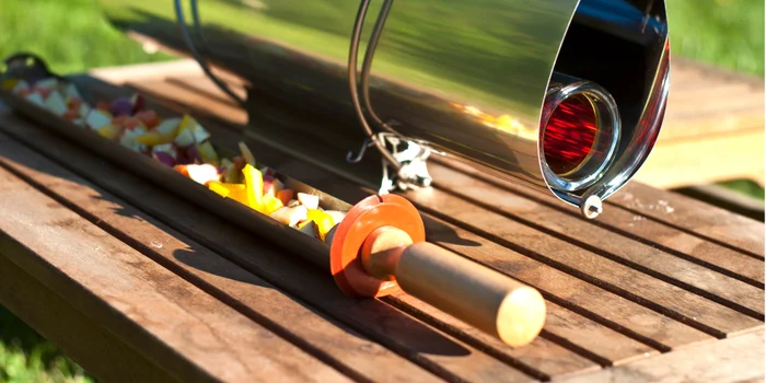 Der Campingofen GoSun Sport funktioniert ausschliesslich über Solarenergie und erreicht damit eine maximale Temperatur von 290°C.
