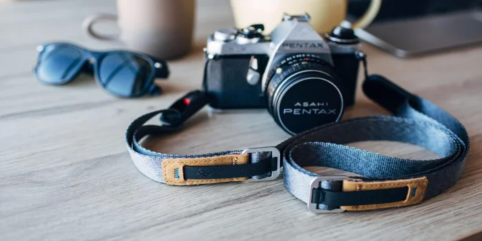 Peak Design Leash – la nuova cinghia per fotocamera in due colori.
